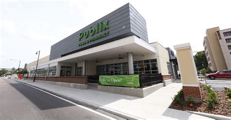 Publix gainesville fl - That's the Publix Deli. It's a welcoming place for hungry customers to find their favorite subs, party platters, or easy meal solutions. Selecting quality sliced meats for their sandwiches from associates who care. Discovering a specialty cheese or cuisine to try. Delicious food served quickly because we respect your time.